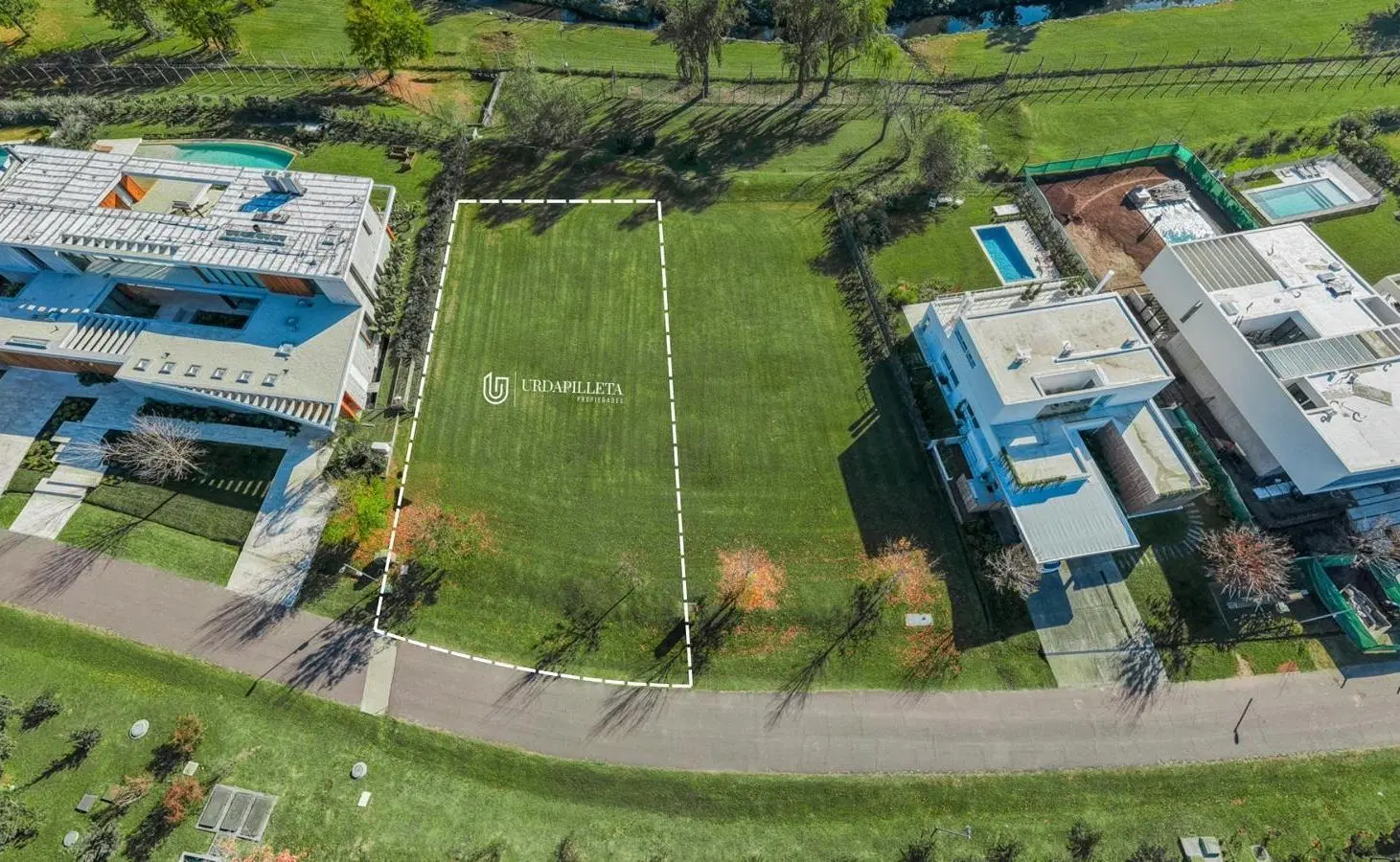 Terreno en venta en Ayres de Pilar 2