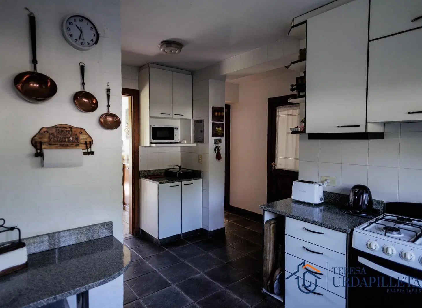 Casa a la Venta en Martindale C.C- 3 dormitorios - estilo clasico 5