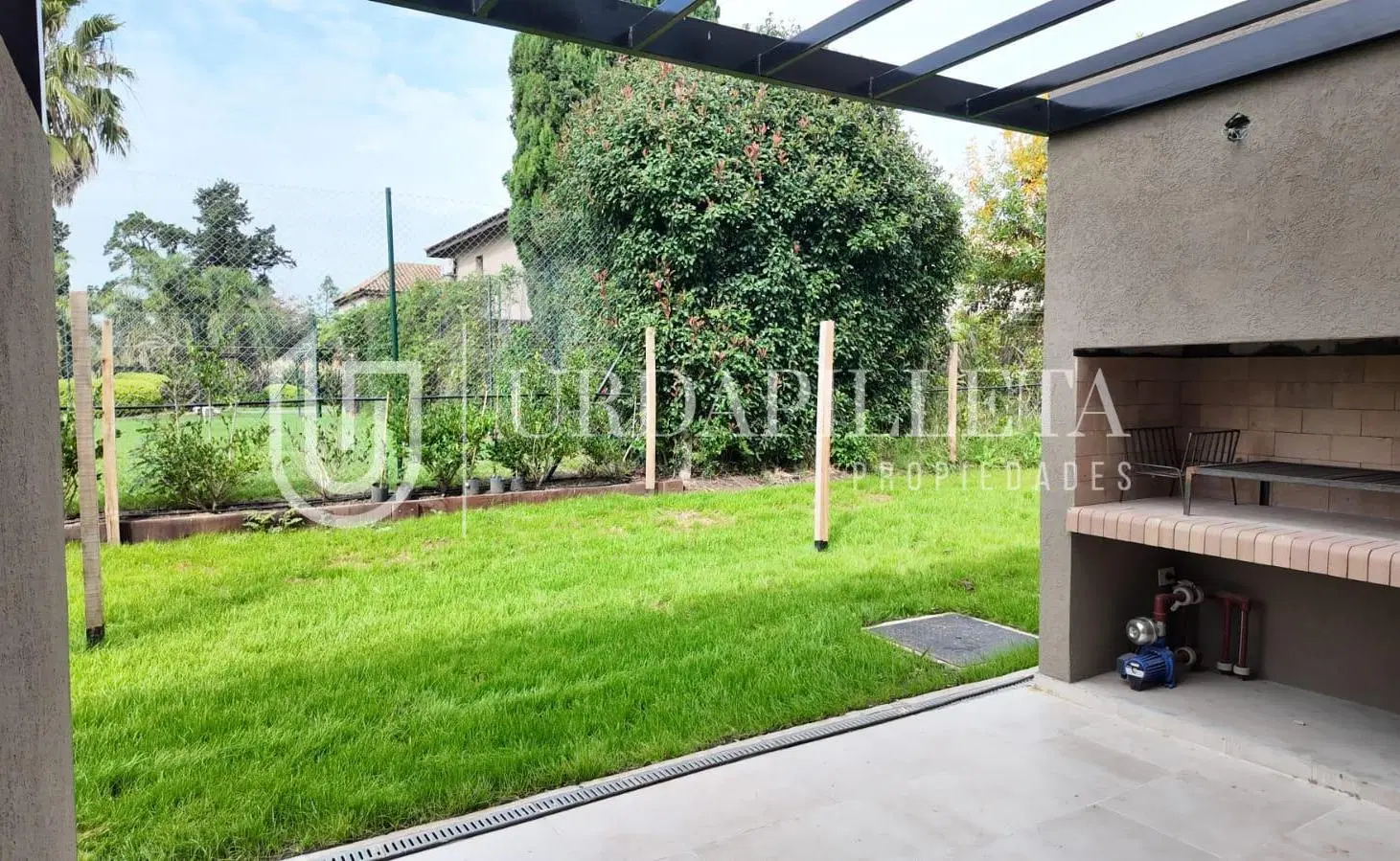 Townhouse en venta 3 ambientes con jardin privado en Aldeana Pilar 4