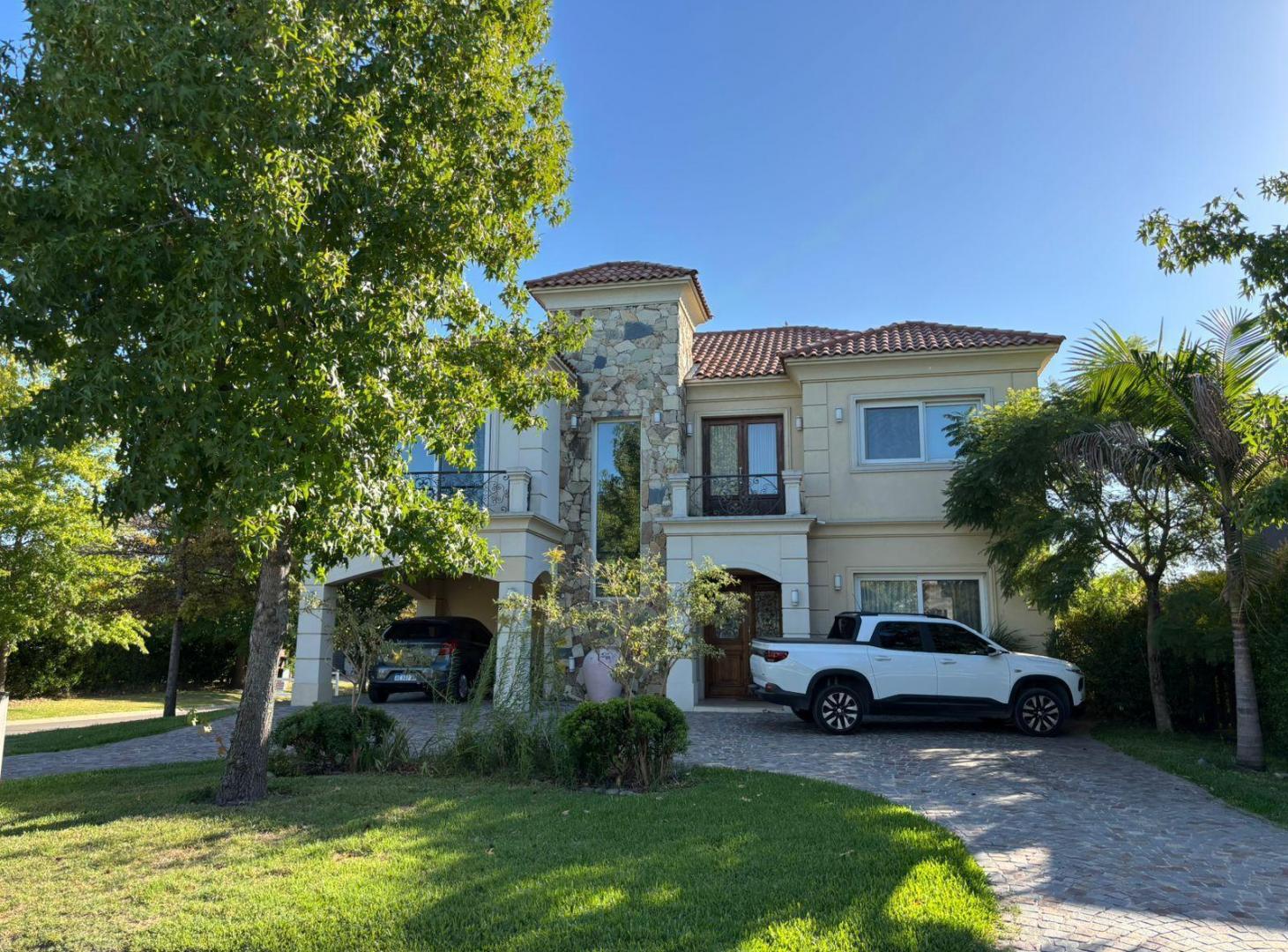 Casa en venta en Ayres Plaza