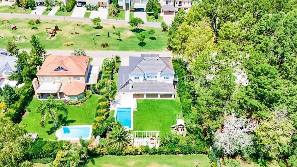 Casa en  venta en La Lomada de Pilar 4