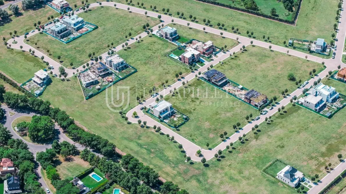 Lote en venta en Los Cardos Pilar central 2