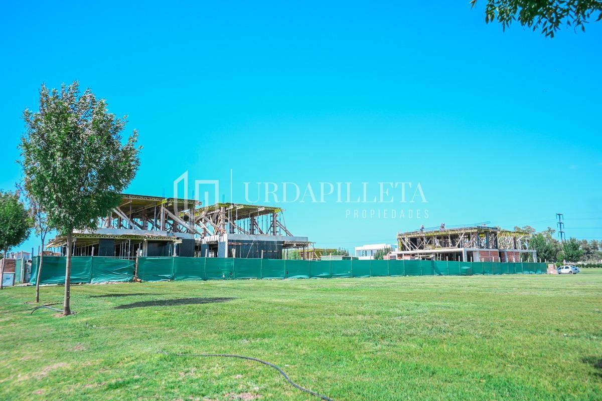 Lote en venta en Los Cardos Pilar