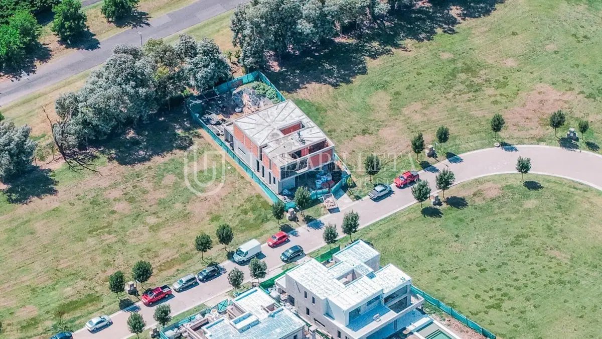 Terreno a la Venta en Los Cardos Pilar 3