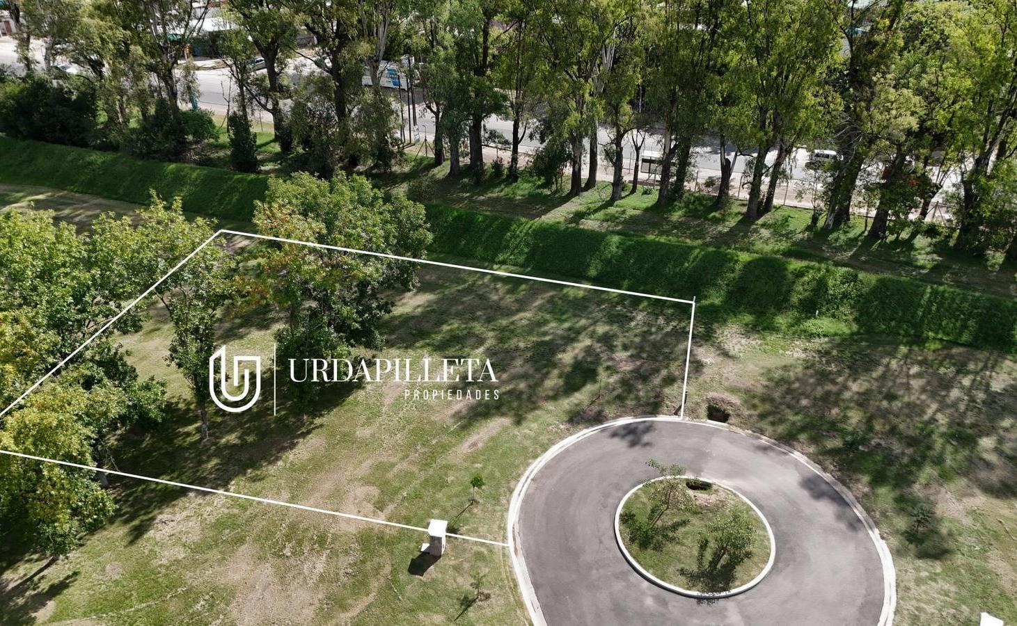 Lote en venta en Azzurra Pilar