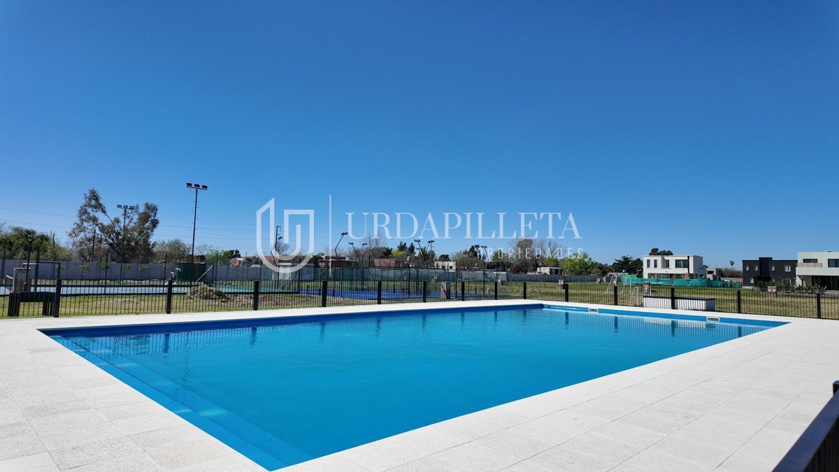 Lote en venta central en El Olivar Pilar
