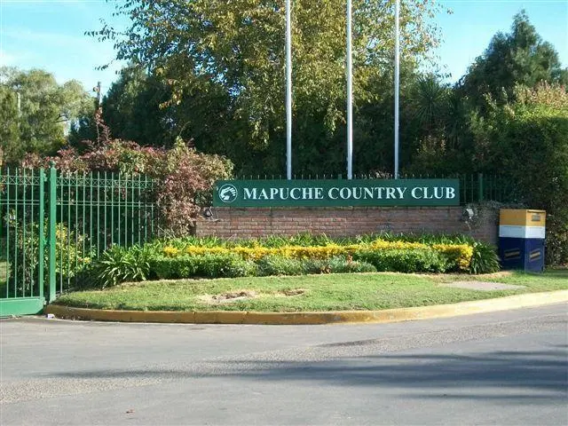 Terreno en venta en Mapuche Country Club, Pilar. 2