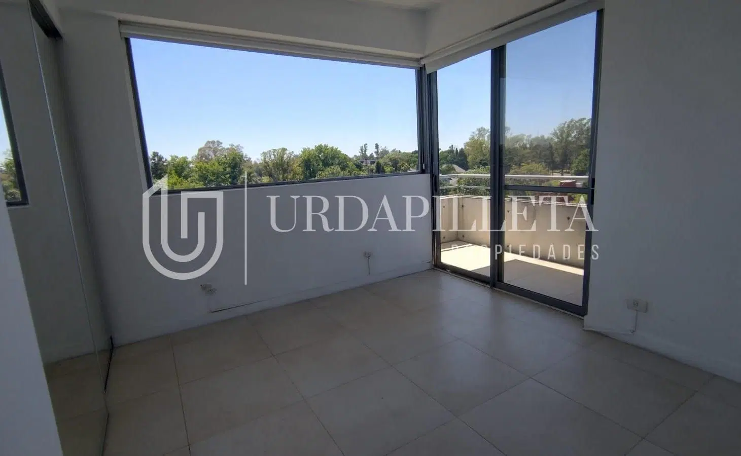 Departamento en venta en Civis Tortugas Pilar 2 ambientes 5