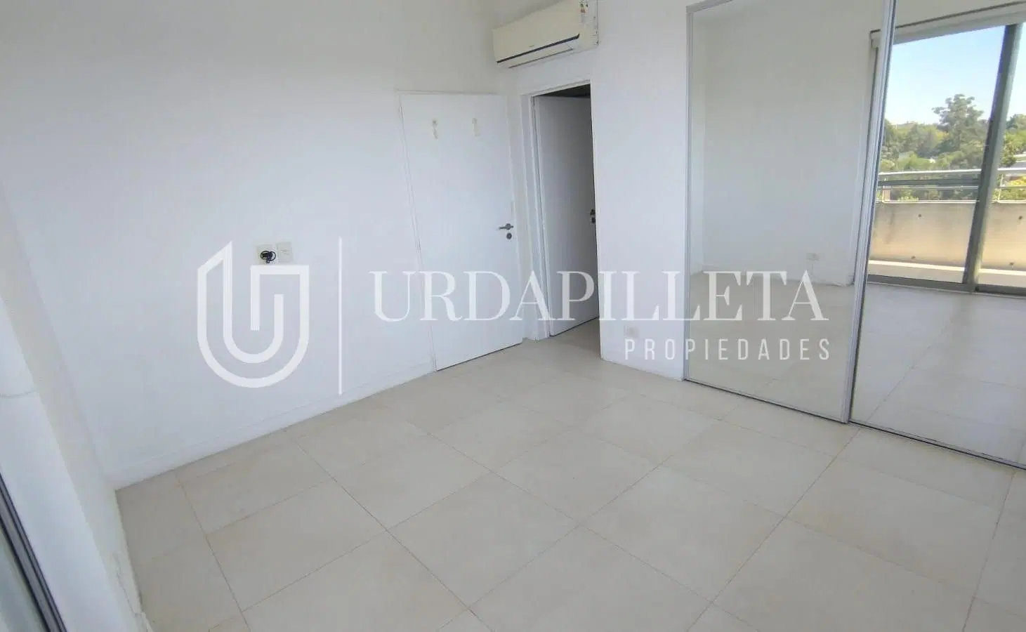 Departamento en venta en Civis Tortugas Pilar 2 ambientes 5