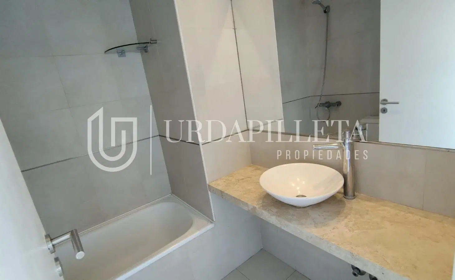 Departamento en venta en Civis Tortugas Pilar 2 ambientes 5