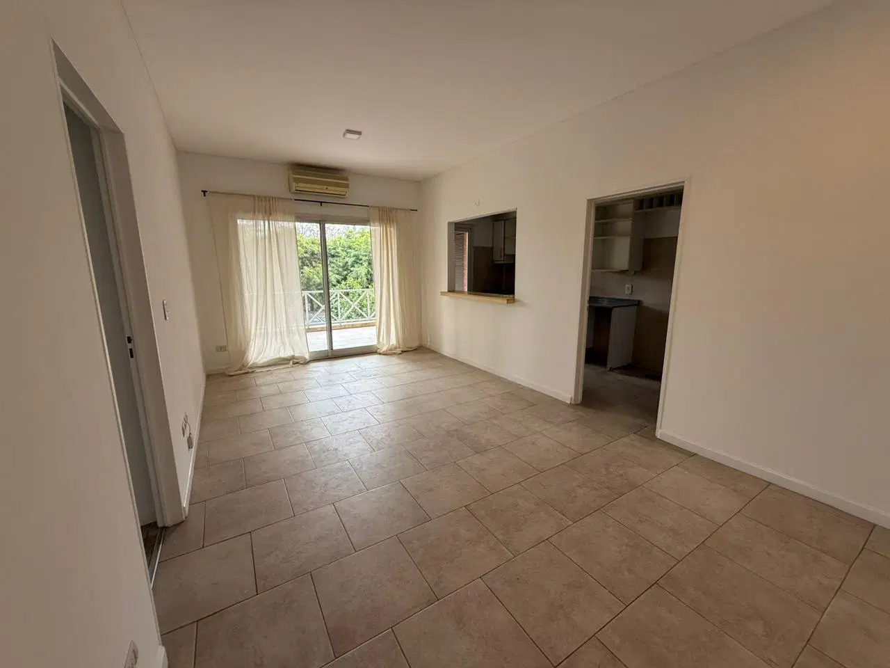 Departamento en alquiler 3 ambientes en Tortugas 1 Pilar 5