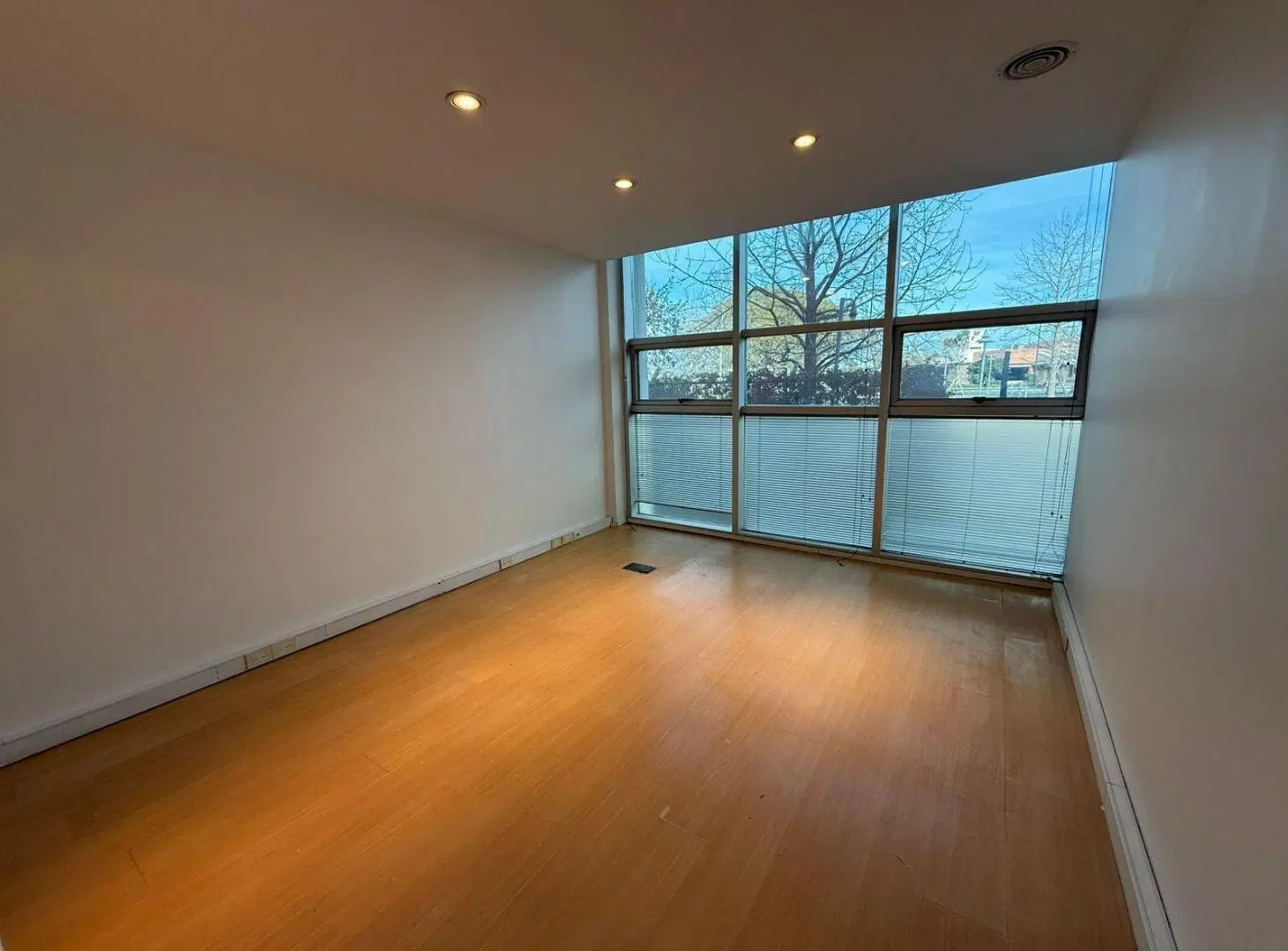 Oficina en alquiler en Skyglass 1 Ayres Vila Pilar 3