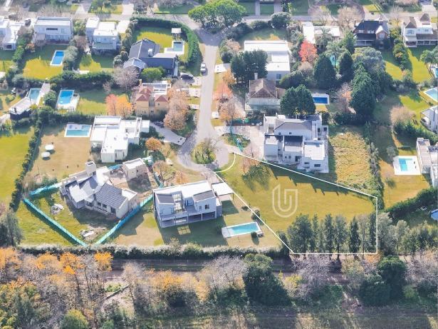 Lote en venta en Estancias Del Pilar Champagnat