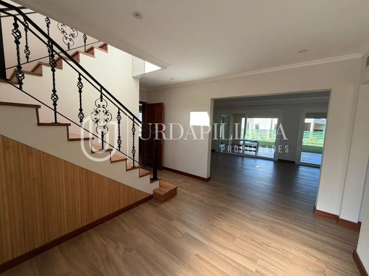 Casa en venta en Azzurra 5