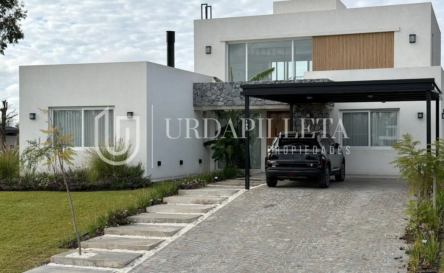 Casa en venta en Azzurra 4
