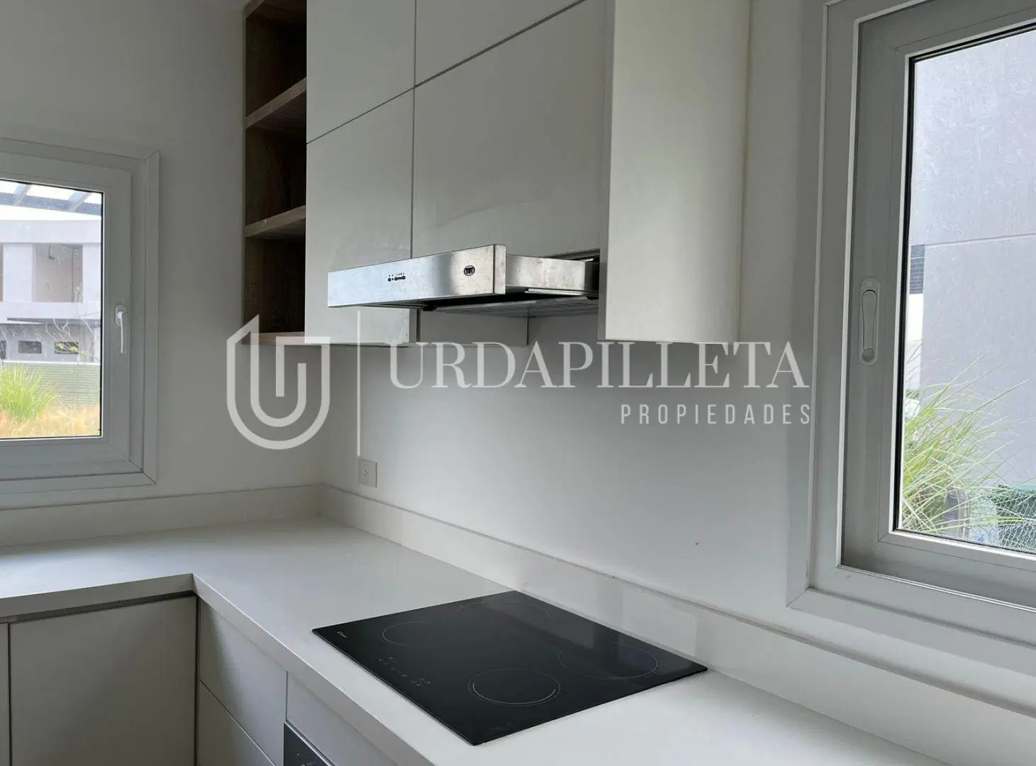 Townhouse en venta o alquiler Pilará Pilar 4