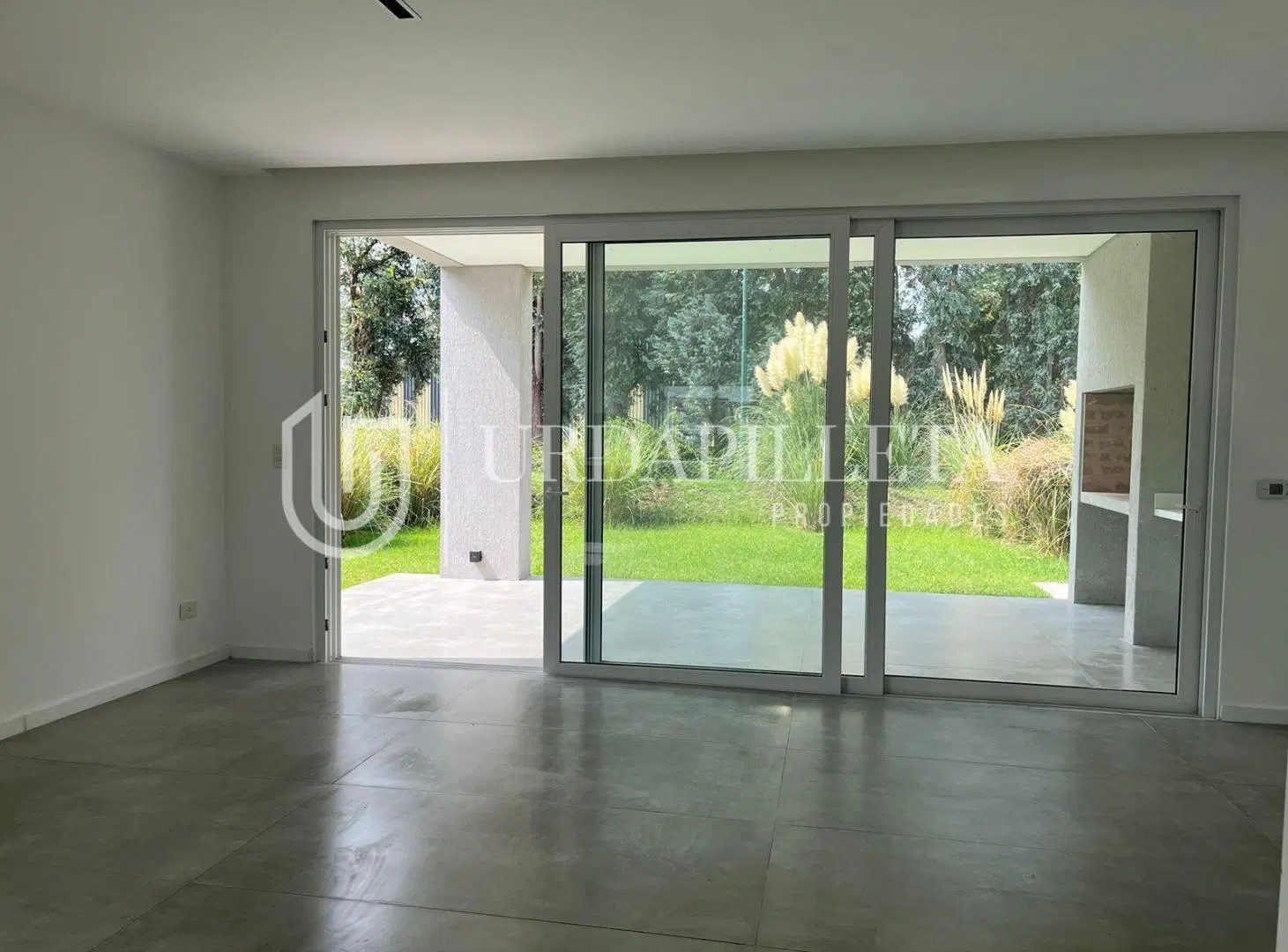 Townhouse en venta o alquiler Pilará Pilar 5