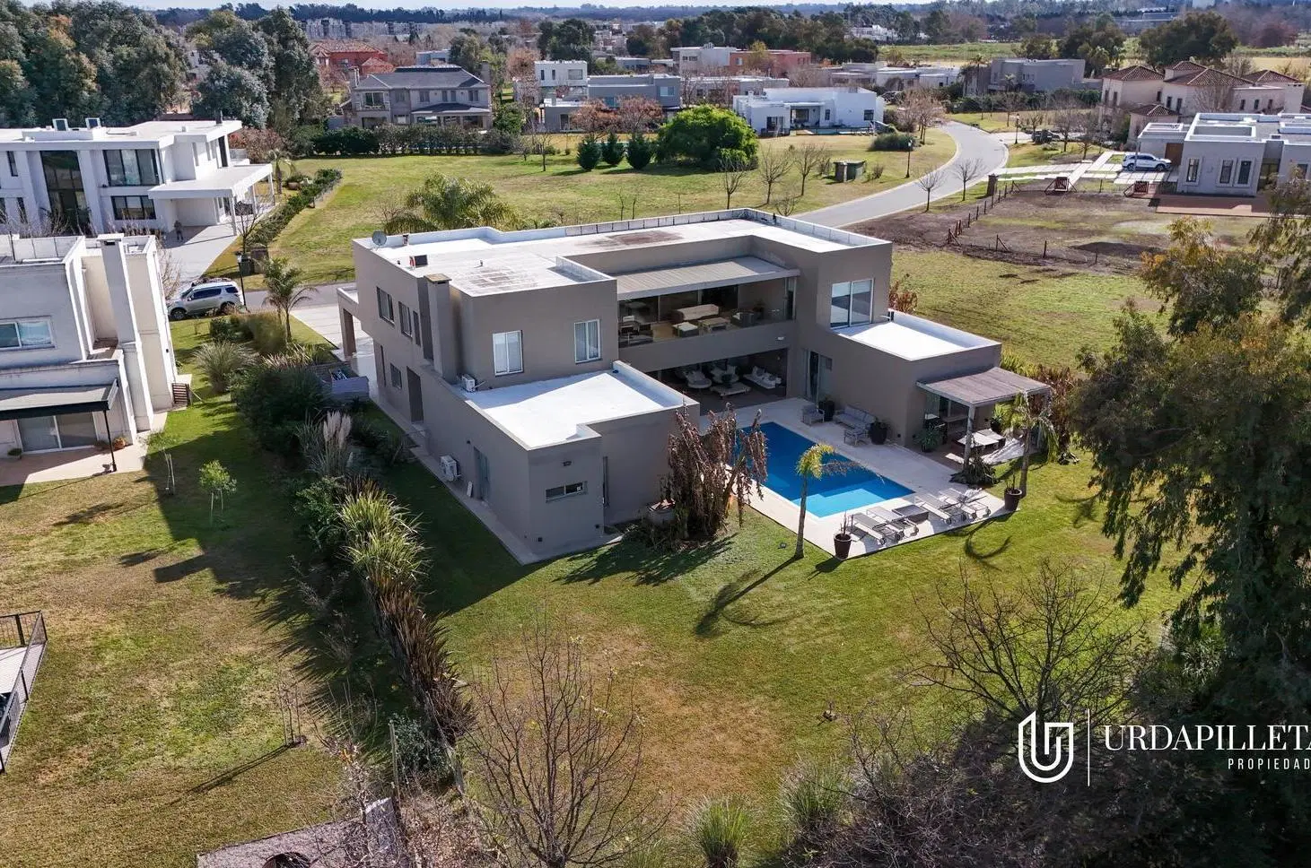 Casa en venta en Pilara sobre lote interno - La Berlina - URDAPILLETA PROPIEDADES 3