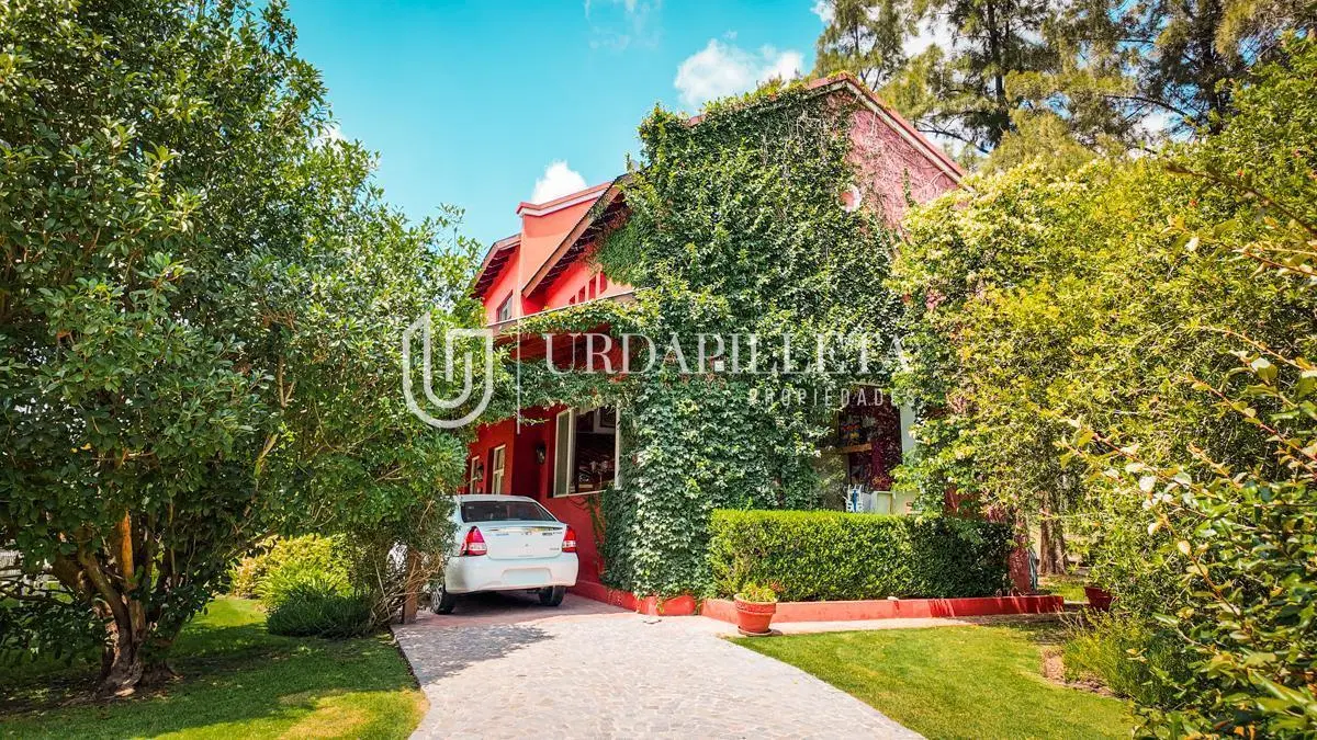 Casa en venta en Champagnat, Estancias Del Pilar 2