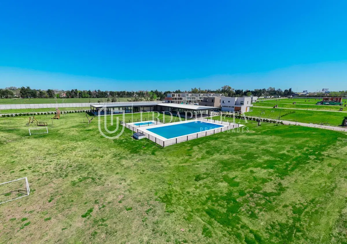 Lote en venta en El Olivar Pilar 2