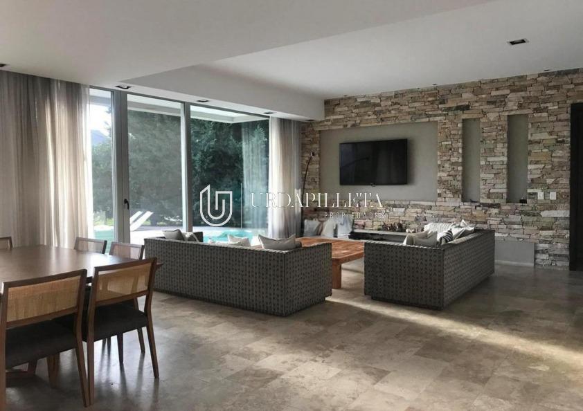 Foto de Casa en venta en Ayres de Pilar, imagen 1