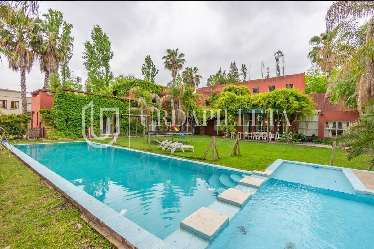 Foto de Casa en doble lote, imagen 1