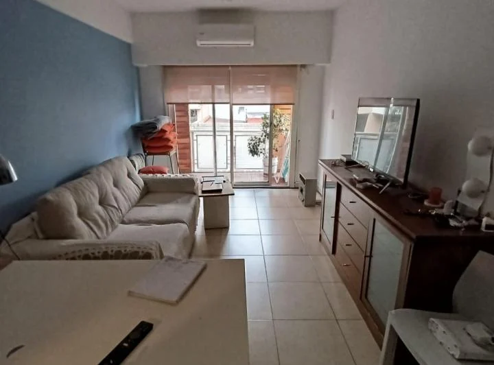 Departamento de 4 ambientes con cochera en alquiler  Lomas de Zamora 1