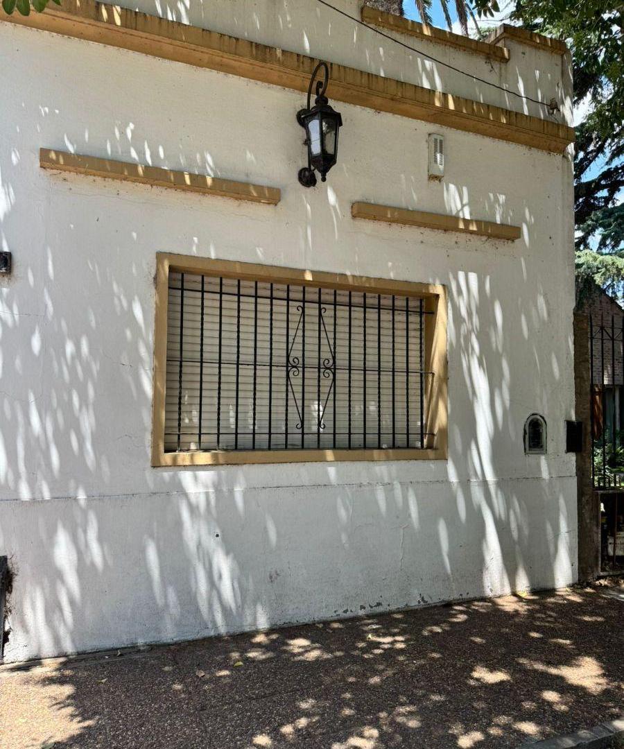 Casa americana en venta en Temperley