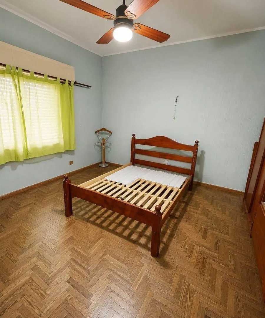 Casa en venta en Temperley de 4 ambientes– Gran lote con excelente potencial 2