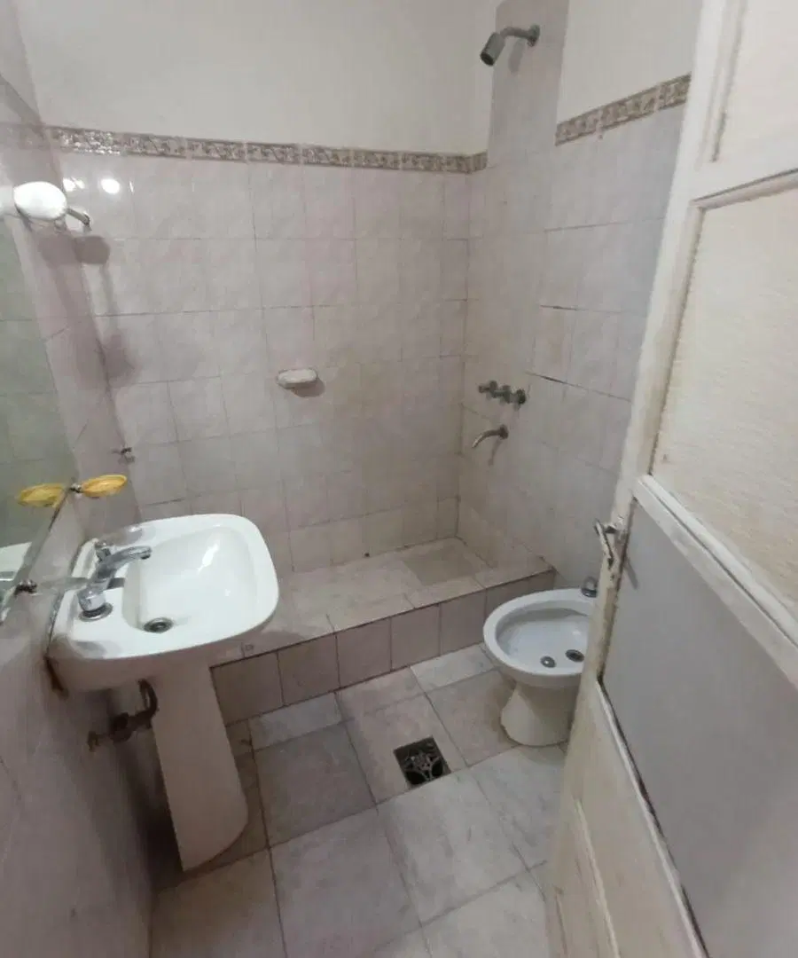 Casa de 3 ambientes en alquiler en Lomas de Zamora 8