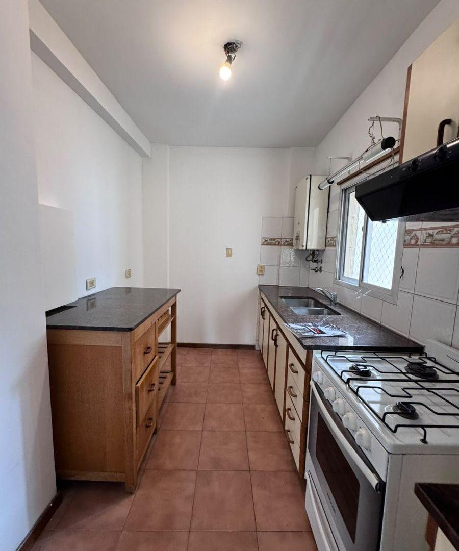 Foto de DEPARTAMENTO DE 2 AMBIENTES EN ALQUILER – CENTRO DE LOMAS DE ZAMORA, imagen 2