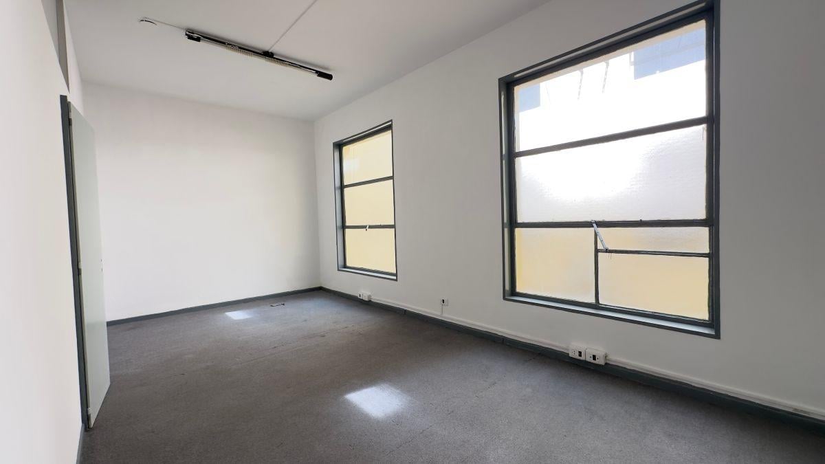 Foto de Microcentro. Oficina comercial de 35 m² en alquiler. Luminosa, imagen 3