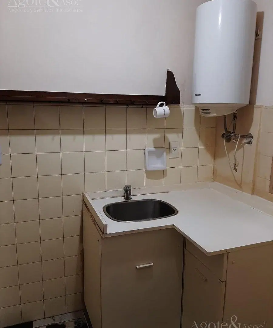 2 ambientes en Tribunales 5