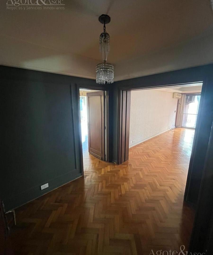 Foto de Departamento en esquina Marcelo T. de Alvear y Libertad, imagen 3