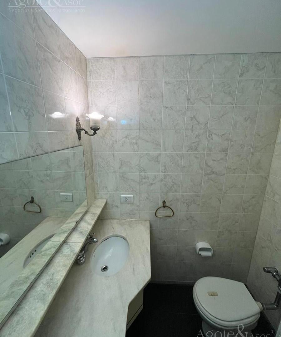 Foto de Departamento en esquina Marcelo T. de Alvear y Libertad, imagen 4