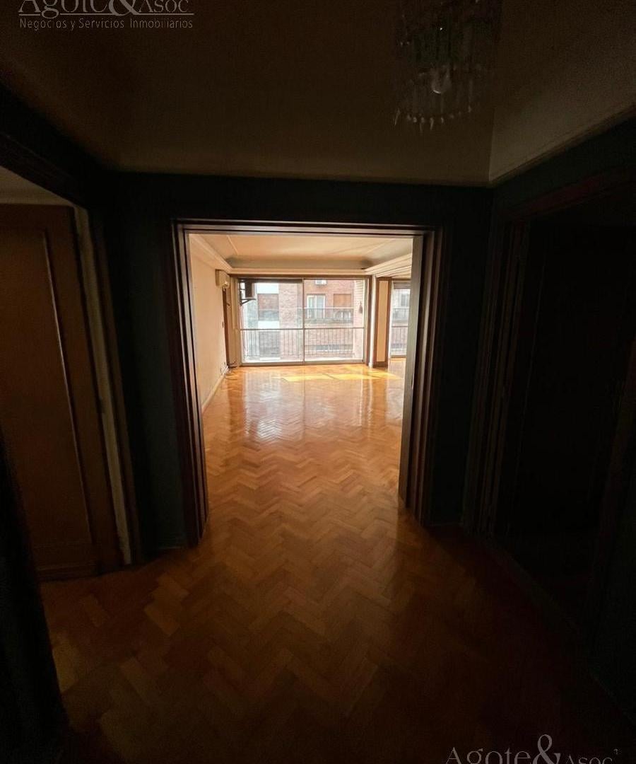 Foto de Departamento en esquina Marcelo T. de Alvear y Libertad, imagen 5