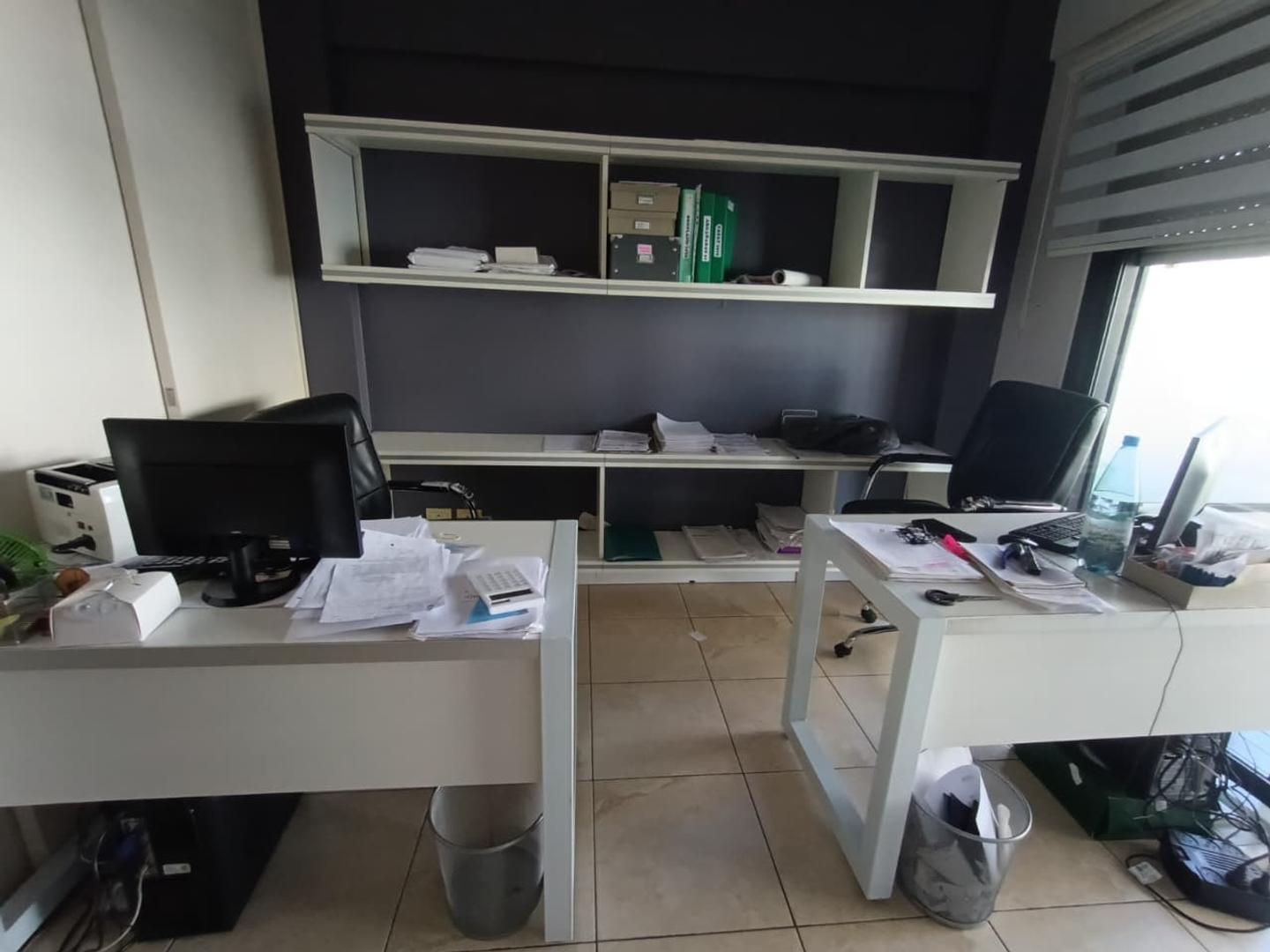 Foto de Excelente oficina 2 ambientes y medio!!, imagen 1
