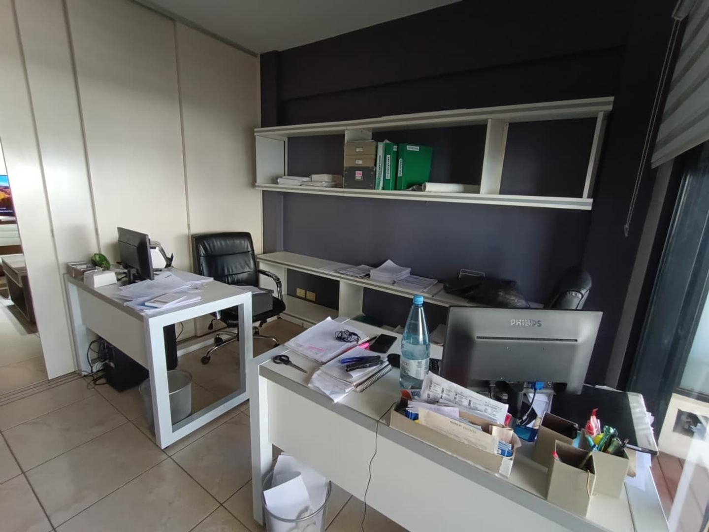 Foto de Excelente oficina 2 ambientes y medio!!, imagen 4
