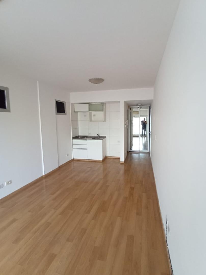 Foto de Excelente oficina al frente con balcon y amenities!!, imagen 3
