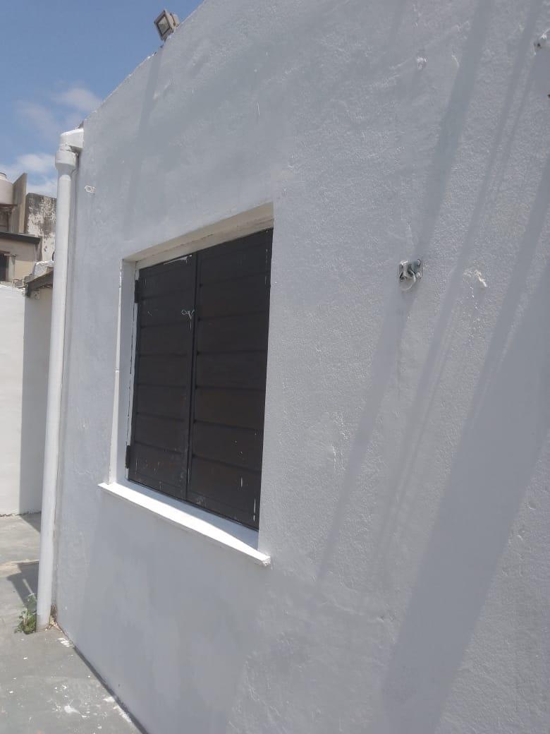 PH con Dos Dorm., Al Frente, Bernal Este, Nuevo Precio Venta Urgente 5