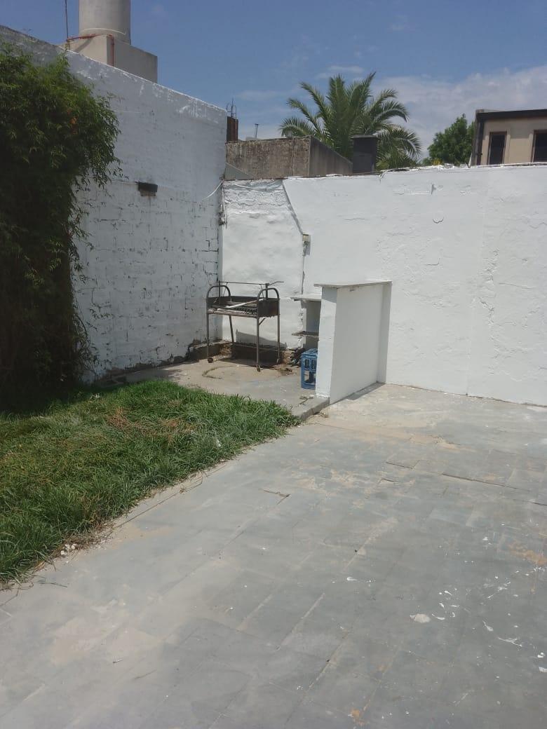 PH con Dos Dorm., Al Frente, Bernal Este, Nuevo Precio Venta Urgente 1