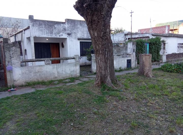 casa sobre lote de 12.60 por 20 mts 1
