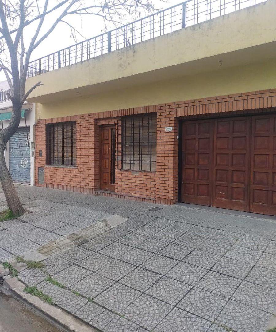 Foto de Casa con 154 m² totales, 3 dormitorios en venta en Quilmes, imagen 5