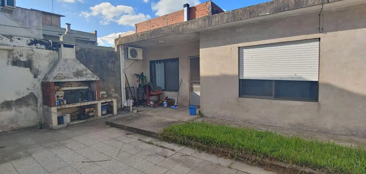 Dos Casas Sobre Lote de 10x30m en Excelente Ubicación - Quilmes Oeste 4
