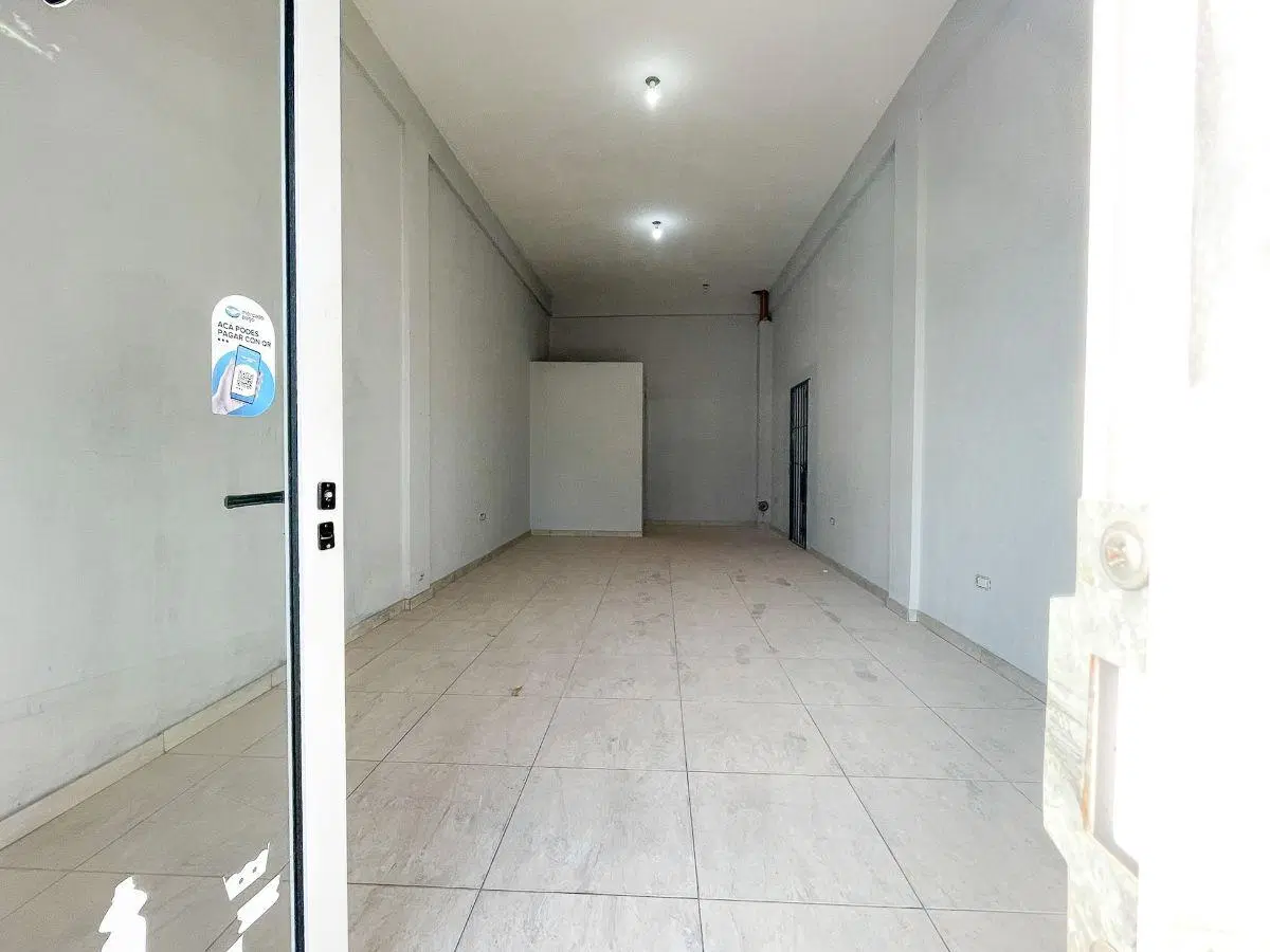 LOCAL COMERCIAL EN ALQUILER SOBRE AV. FLORENCIO VARELA 5