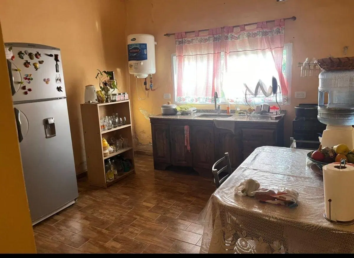 CASA UN DORMITORIO MAS ENTREPISO 4