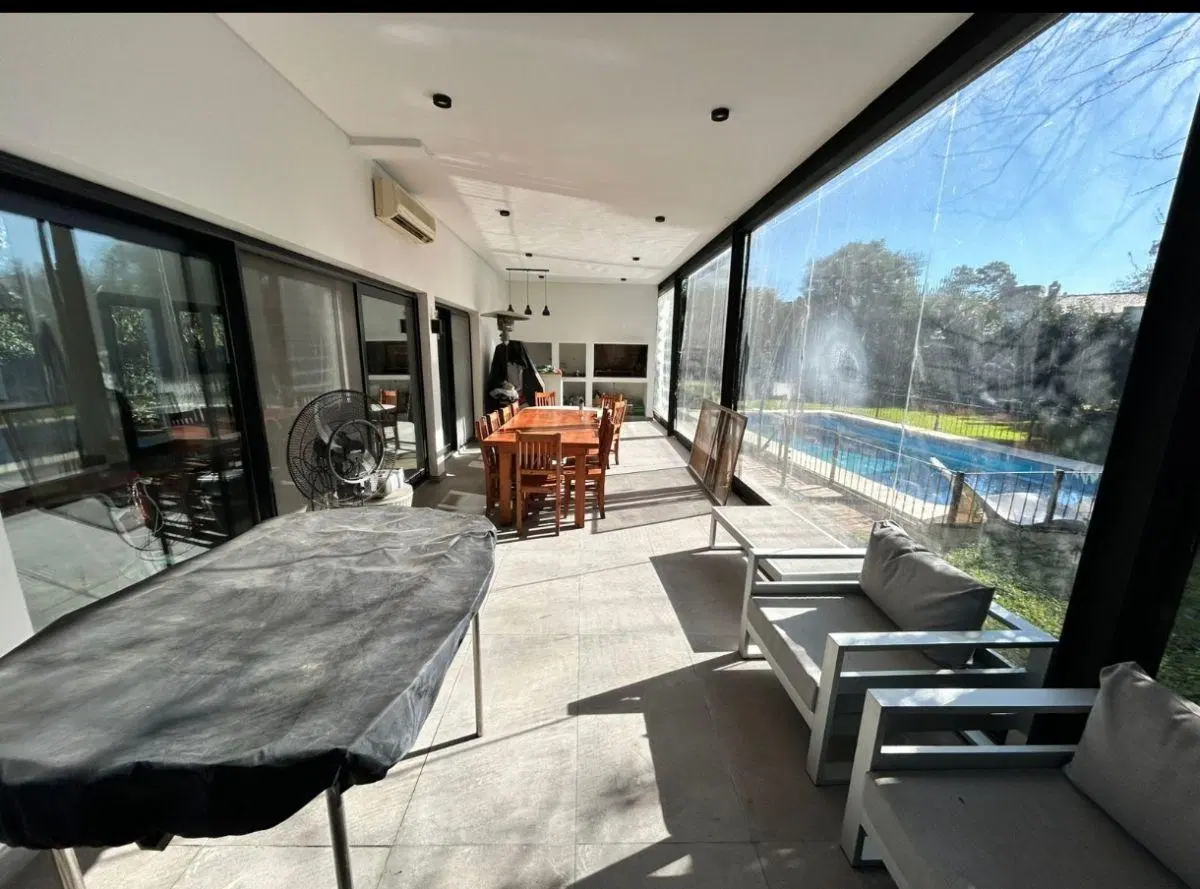 Casa en venta y alquiler en Golfer´s Country Club con 800 m² y 3 dormitorios 5