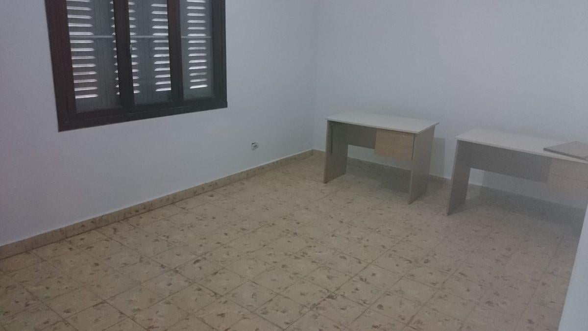 Foto de Casa de 200 m² con 2 habitaciones en alquiler en Pilar, imagen 4