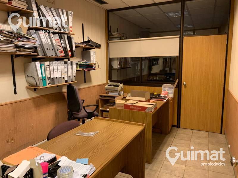 Excelente Casa con Destino Comercial, Lote Propio 1