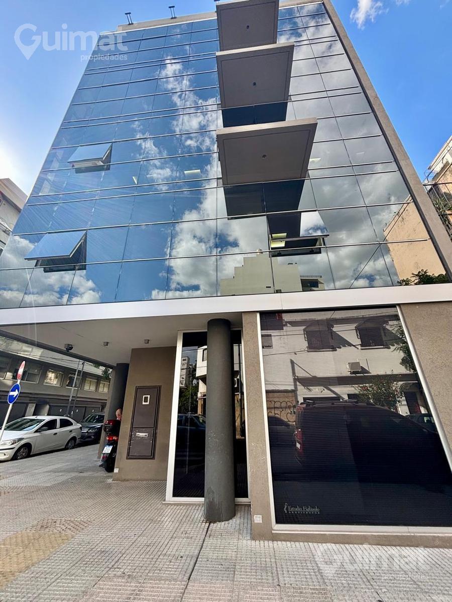 Excelente Edificio de Oficinas en Venta en Saavedra – 5 Pisos Sótano 5